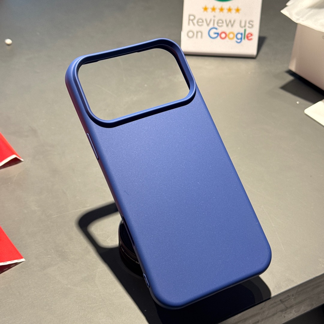 Case 17 Pro Max Silicone Blue