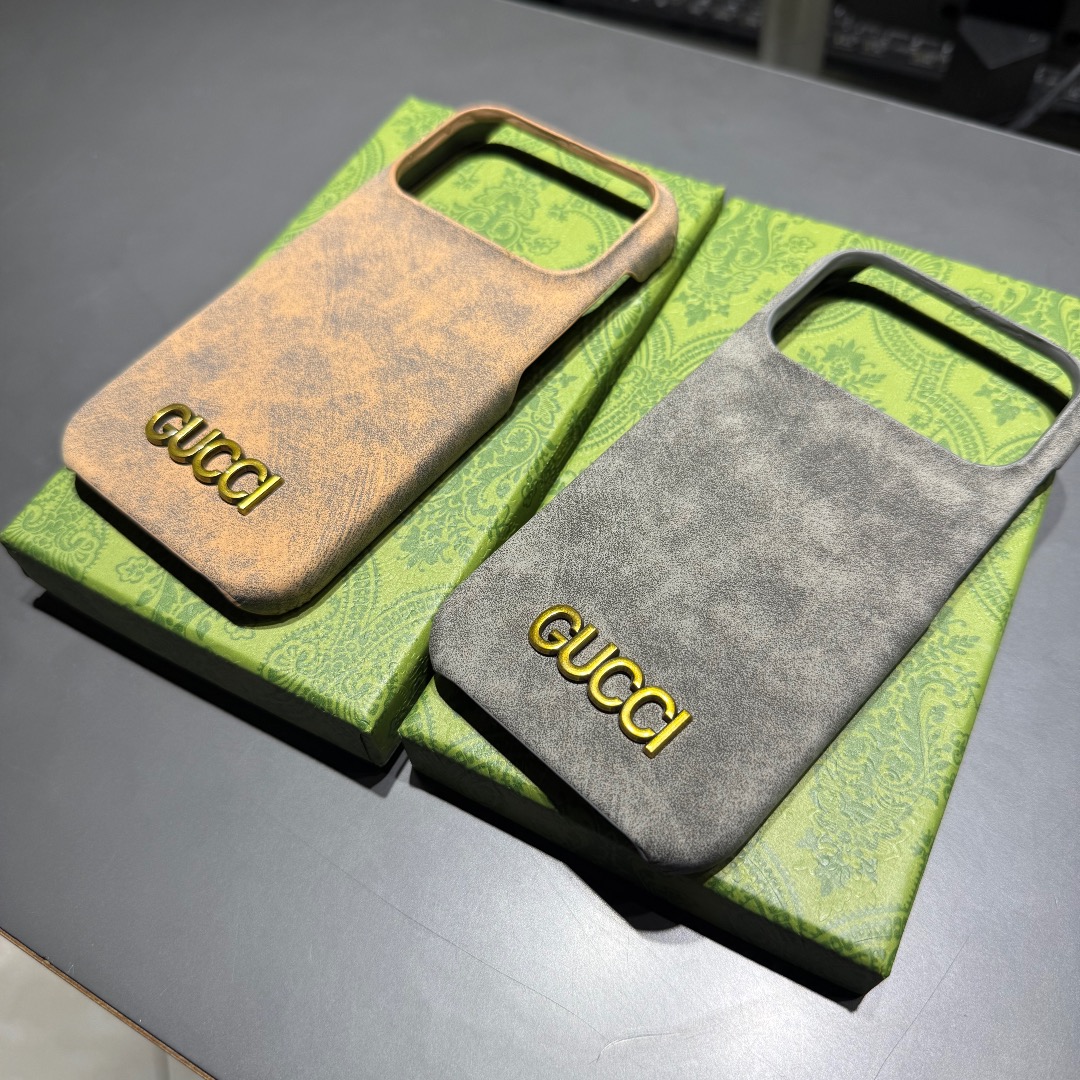 case iPhone 17 pro gucci