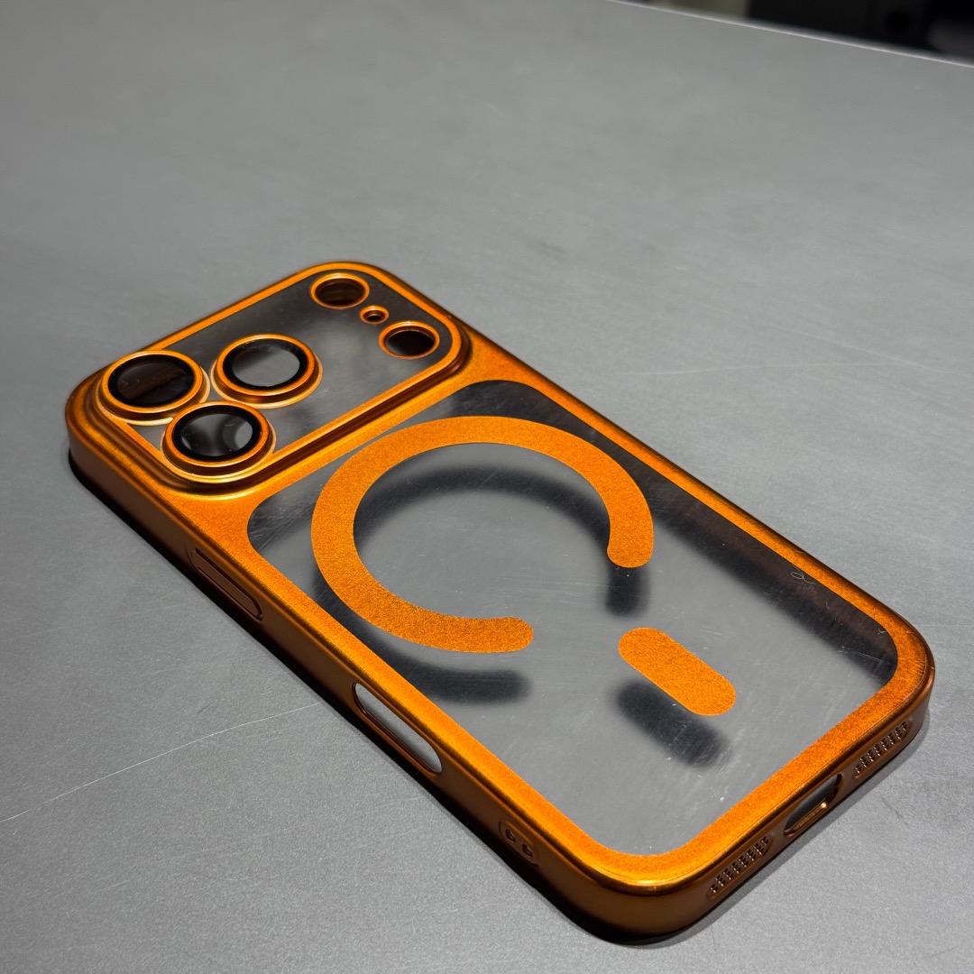 case iphone 17 pro max orange magnetic